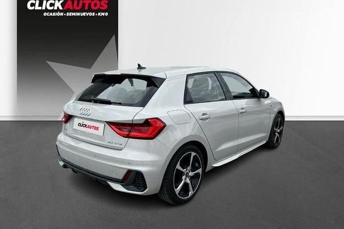 Usado Audi A1 Comfort 95 CV (69 kW) 2024 Rojo SUV