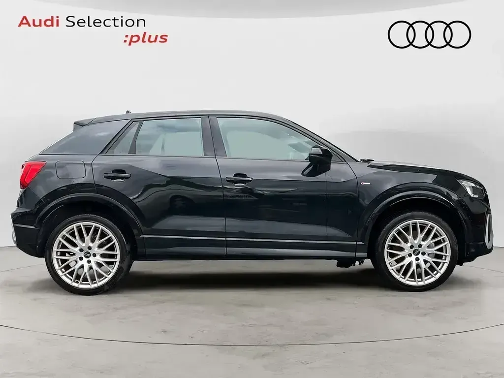 Usado Audi Q2 116 CV (85 kW) 2023 Negro SUV