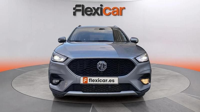 Usado MG ZS Luxury 111 CV (81 kW) 2023 Gris SUV