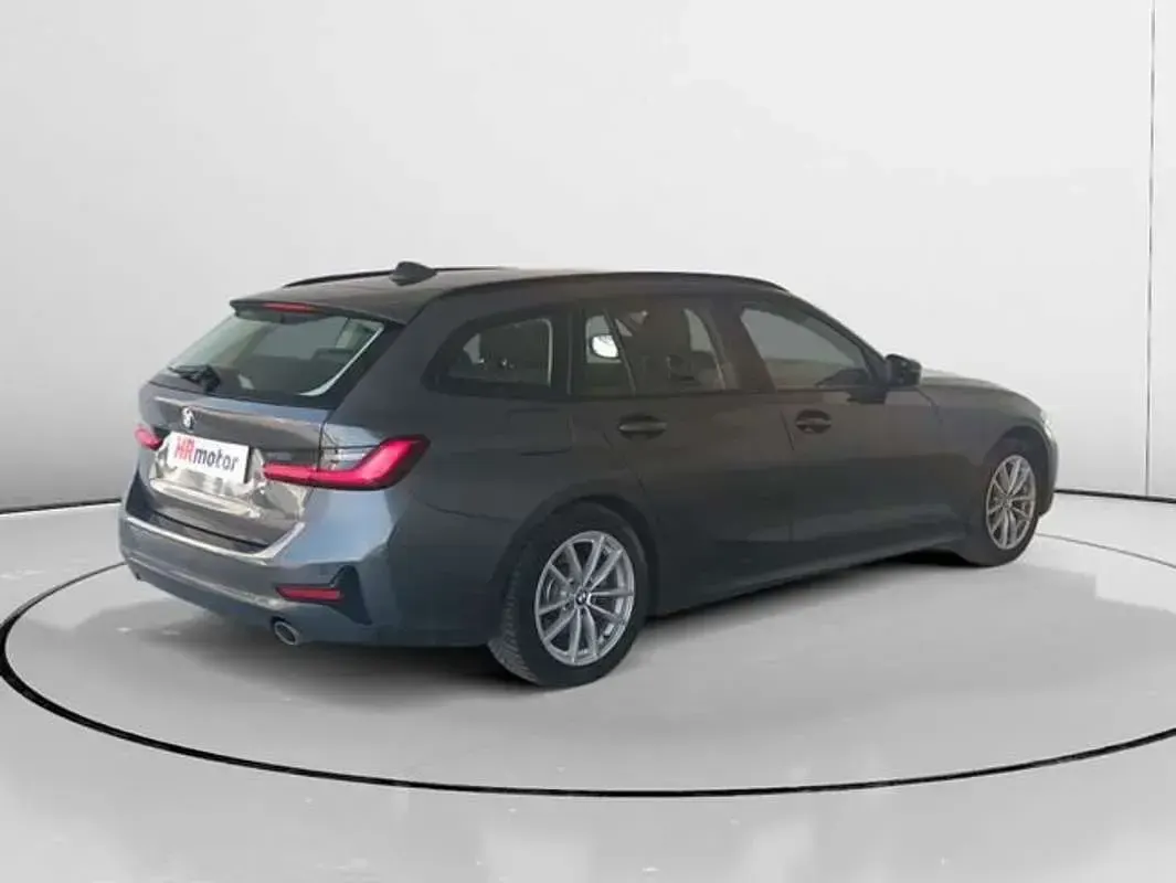Usado BMW 318 Shadowline 150 CV (110 kW) 2021 Gris Familiar