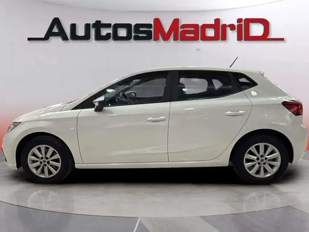 Usado Seat Ibiza Style 110 CV (80 kW) 2023 Blanco Utilitario