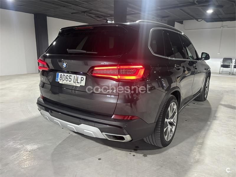 Usado BMW X5 286 CV (210 kW) 2021 Gris / plata SUV