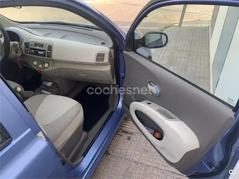 Usado Nissan Micra 80 CV (58 kW) 2005 Azul Berlina