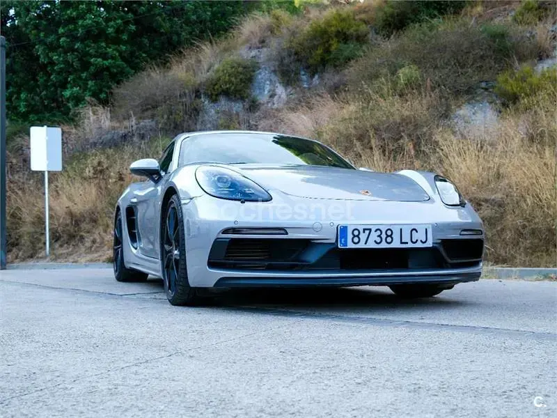 Usado Porsche 718 Cayman GTS 365 CV (268 kW) 2019 Gris / plata Coupe