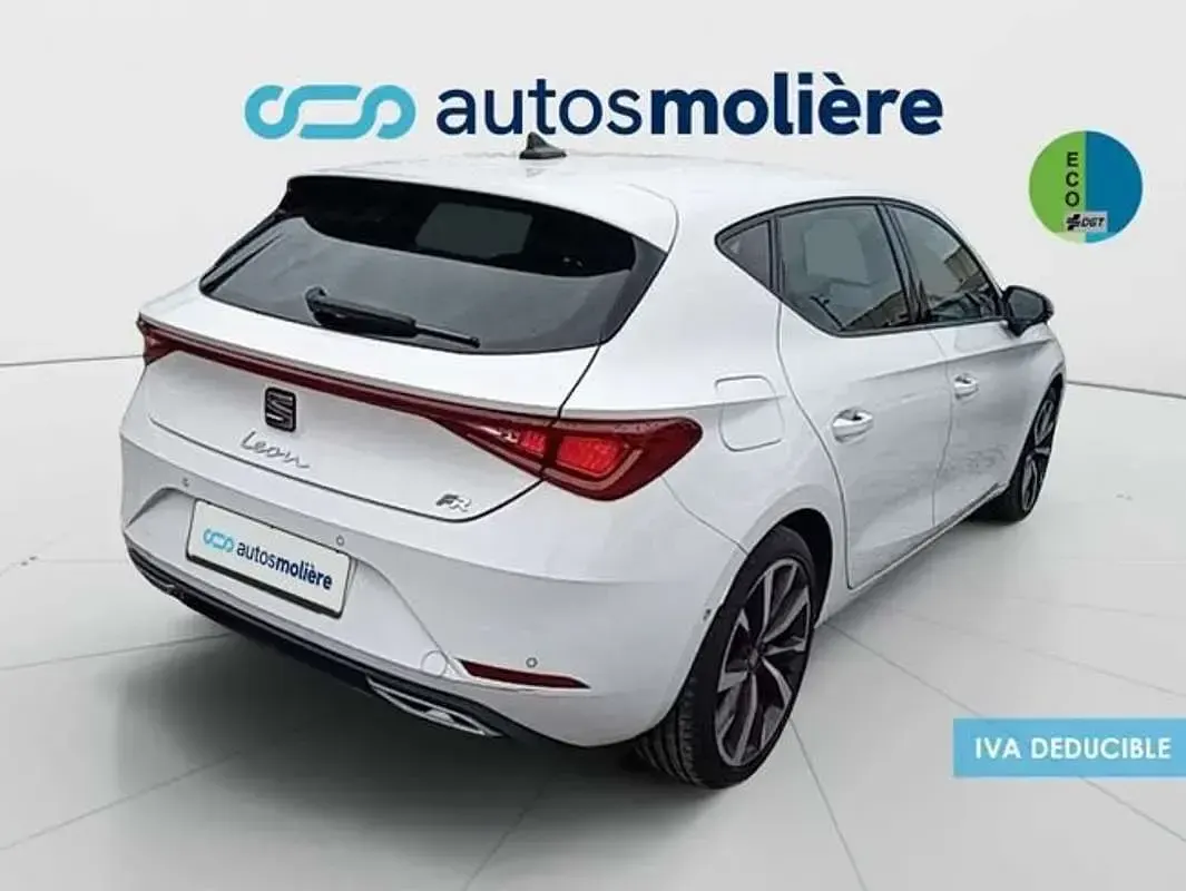Usado Seat Leon FR 150 CV (110 kW) 2022 Blanco Utilitario