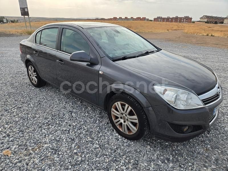 Azul Usado 2012 Opel Astra Excellence Berlina | 3600 € (Super precio) - Imagen 1/4