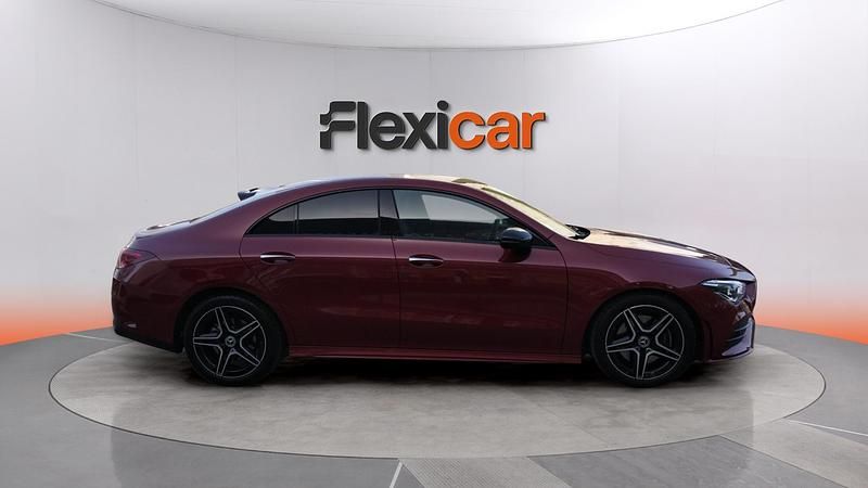 Usado Mercedes CLA200 163 CV (119 kW) 2025 Granate Berlina