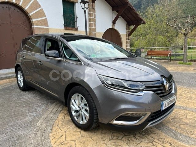 Usado Renault Espace Zen 160 CV (117 kW) 2017 Gris / plata Monovolumen