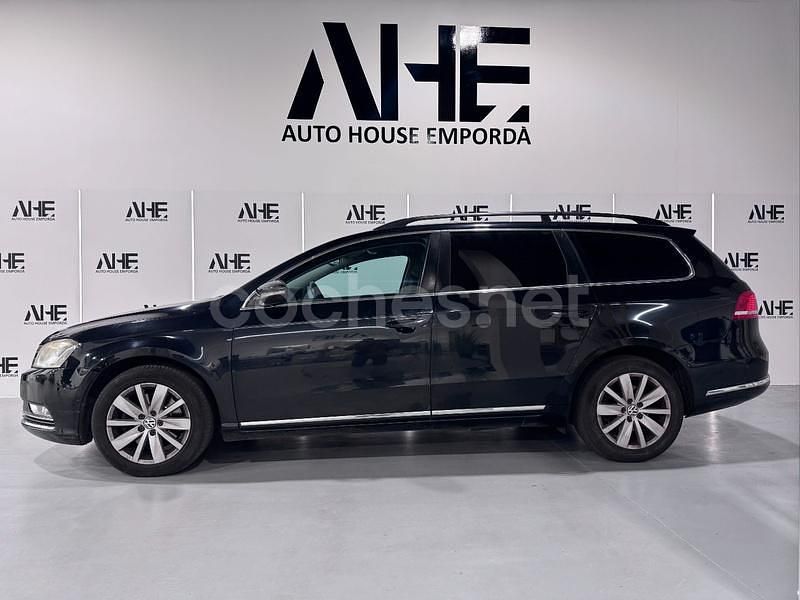 Usado VW Passat Highline 170 CV (125 kW) 2012 Negro Familiar