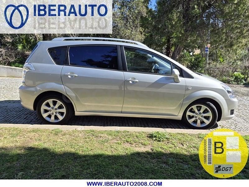 Usado Toyota Corolla Verso Luna 136 CV (100 kW) 2008 Beige Monovolumen