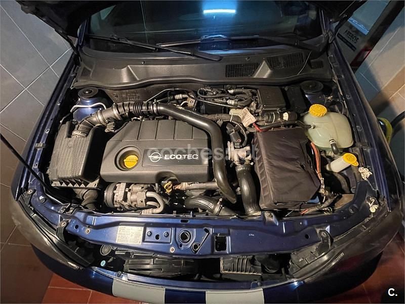 Usado Opel Astra Edition 80 CV (58 kW) 2003 Azul Berlina
