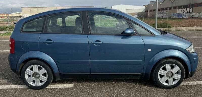 Usado Audi A2 75 CV (55 kW) 2001 Azul Utilitario