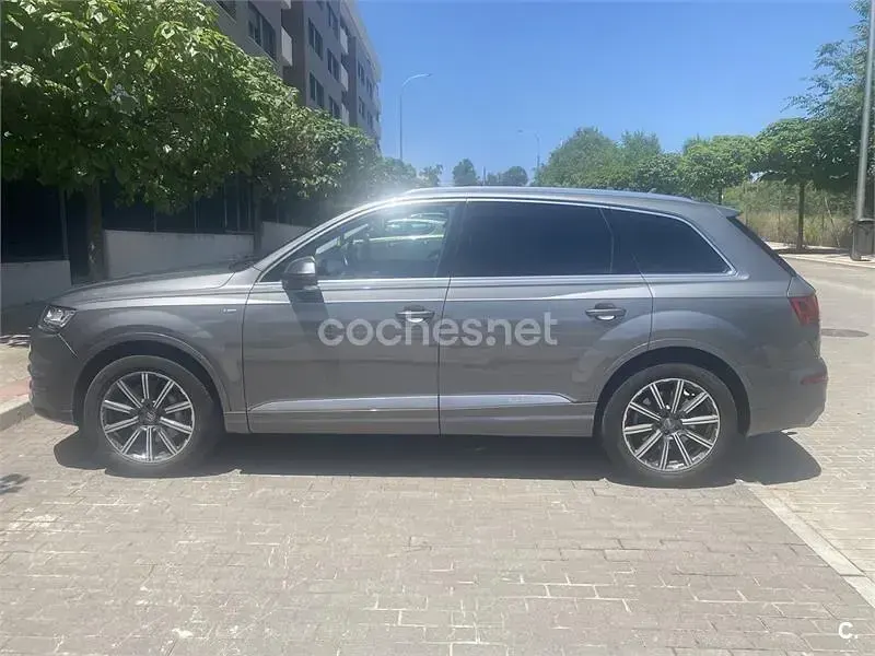 Usado Audi Q7 Design 272 CV (200 kW) 2015 Gris / plata SUV