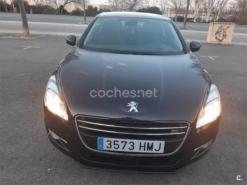 Usado Peugeot 508 Allure 120 CV (88 kW) 2018 Negro Berlina