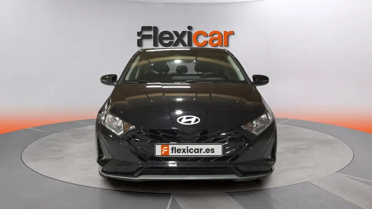 Usado Hyundai i20 100 CV (73 kW) 2024 Negro Utilitario