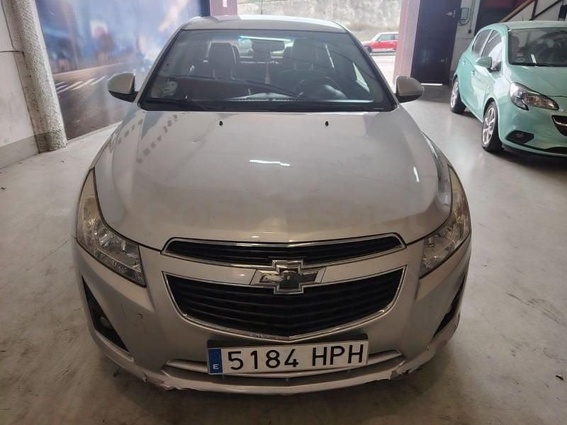 Usado Chevrolet Cruze LTZ 163 CV (119 kW) 2013 Gris / plata Berlina