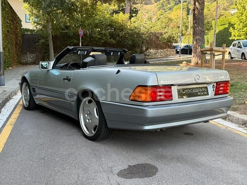 Usado Mercedes SL320 231 CV (169 kW) 1993 Gris / plata Descapotable