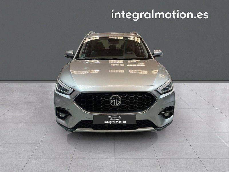 Usado MG ZS Luxury 107 CV (78 kW) 2023 Otros Berlina