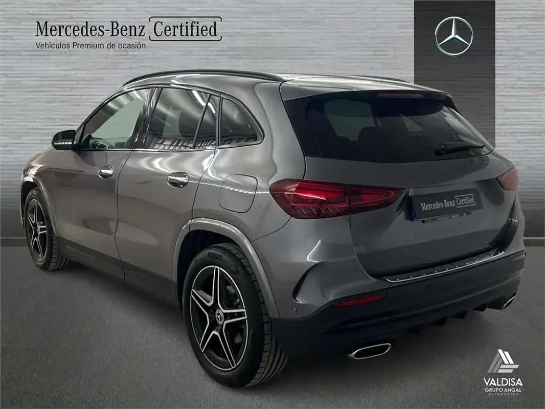 Usado Mercedes GLA200 150 CV (110 kW) 2024 SUV