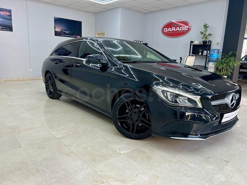 Usado Mercedes CLA220 Shooting Brake 177 CV (130 kW) 2016 Negro Familiar