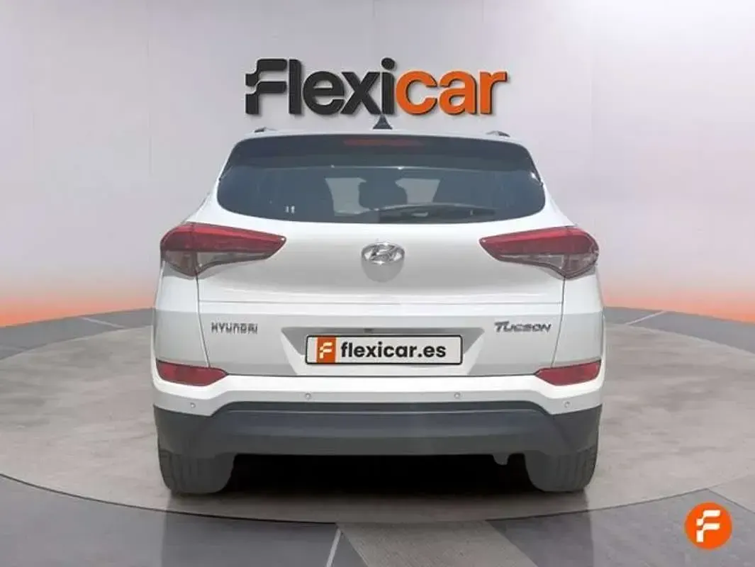 Usado Hyundai Tucson 116 CV (85 kW) 2018 Gris SUV