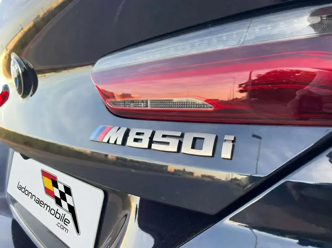 Usado BMW M850 530 CV (389 kW) 2019 Azul Coupe