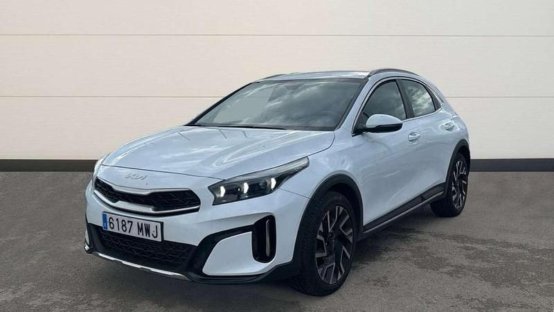 Usado Kia XCeed 101 CV (74 kW) 2024 Blanco SUV