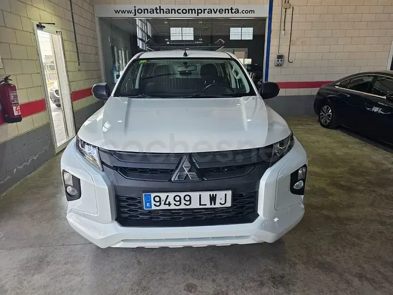 Usado Mitsubishi L200 150 CV (110 kW) 2022 Blanco Pickup/Camioneta