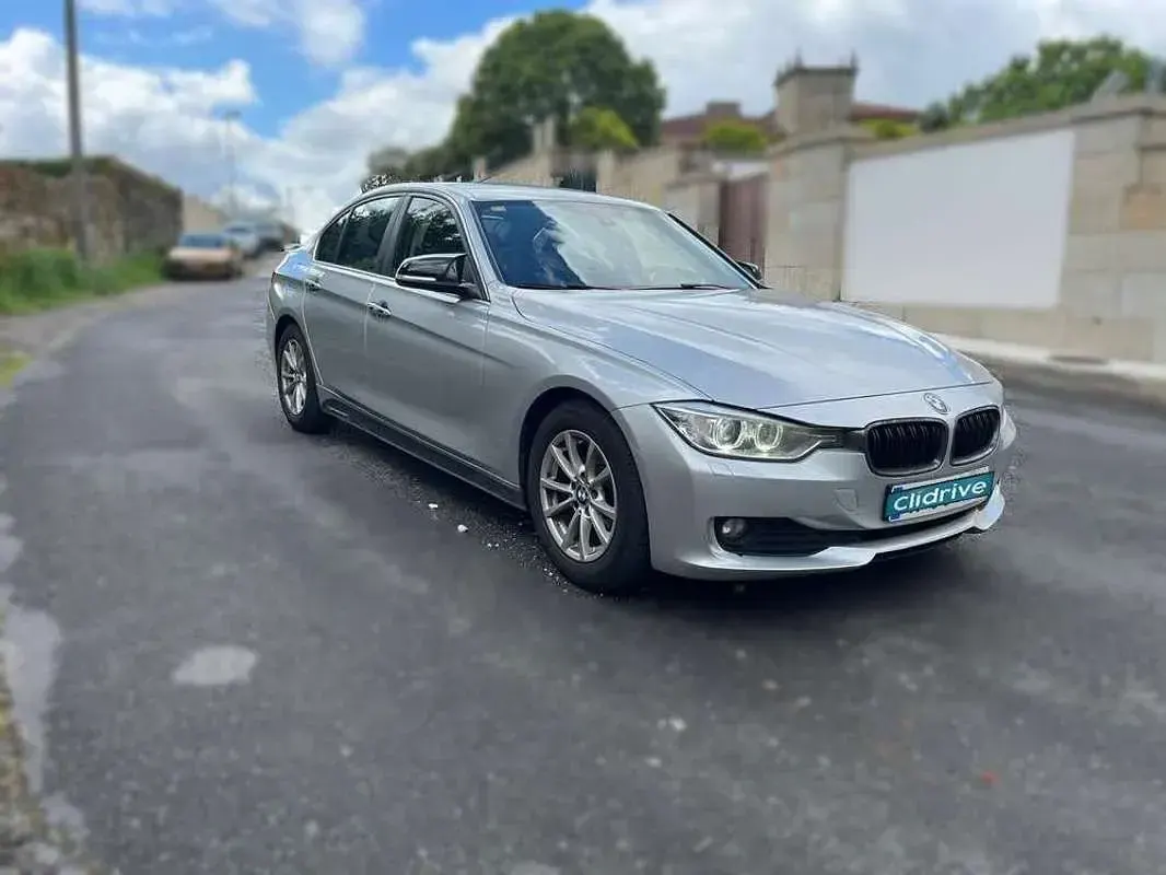 Usado BMW 320 Efficient Dynamics 163 CV (119 kW) 2014 Gris Berlina