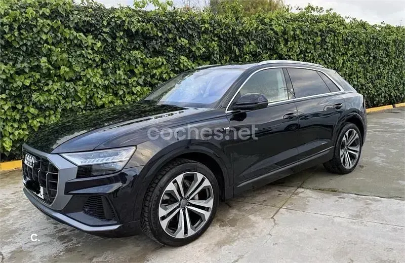 Usado Audi Q8 286 CV (210 kW) 2020 Negro SUV