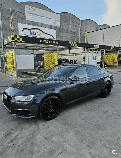 Usado Audi A4 150 CV (110 kW) 2018 Gris / plata Berlina
