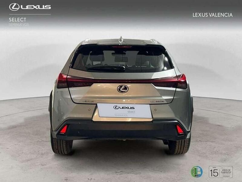 Usado Lexus UX 200 184 CV (135 kW) 2021 Gris SUV