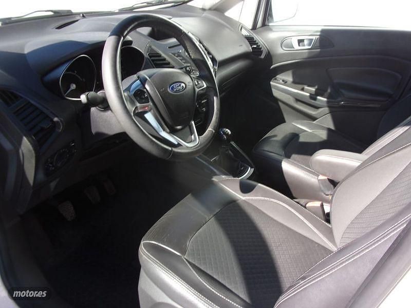 Usado Ford Ecosport Titanium 95 CV (69 kW) 2017 Blanco SUV