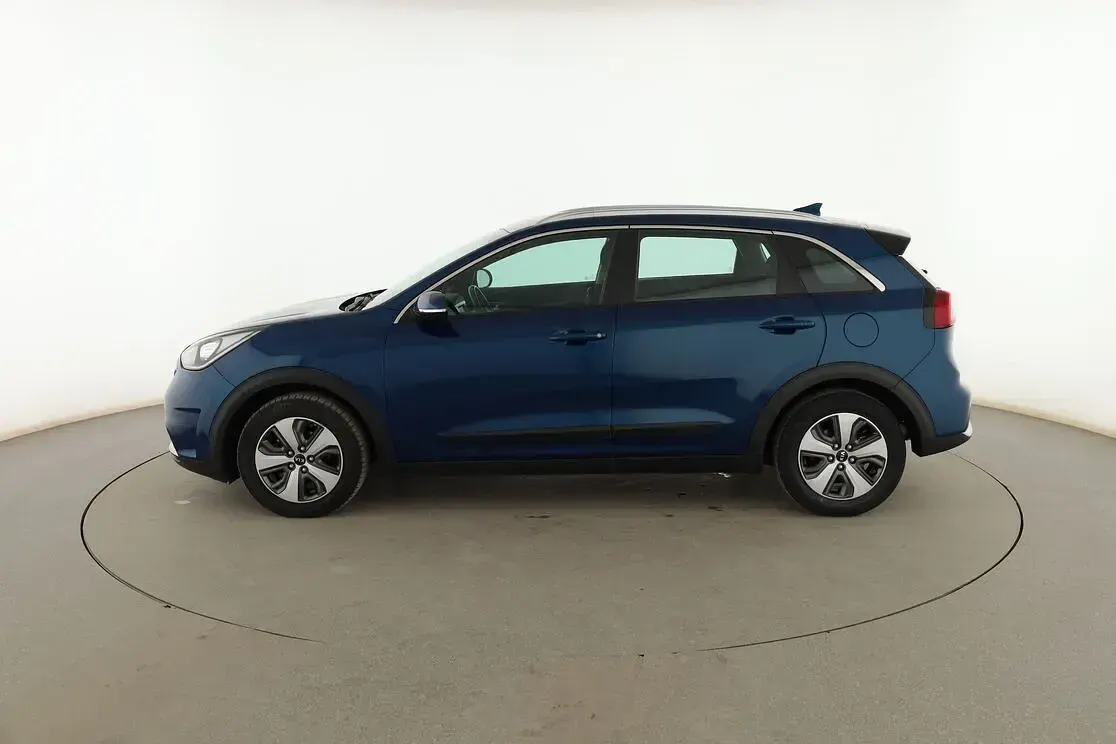 Usado Kia Niro 141 CV (103 kW) 2017 Azul SUV