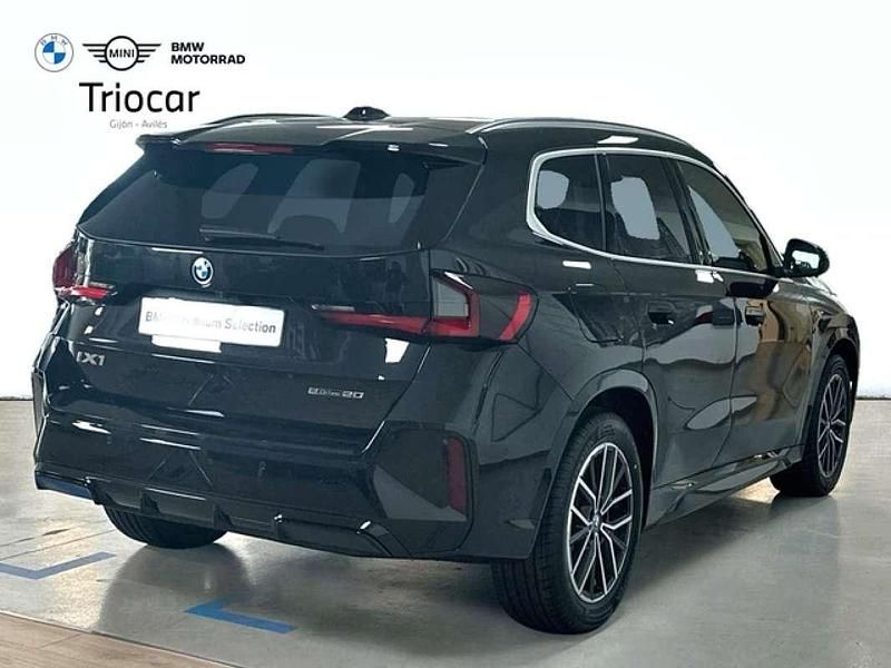 Usado BMW iX1 Comfort Edition 150 kW (204 CV) 2024 Negro SUV