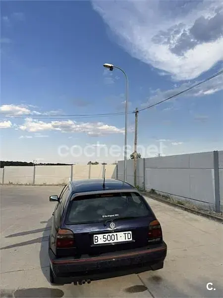 Usado VW Golf III Edition 115 CV (84 kW) 1997 Violeta / lila Berlina