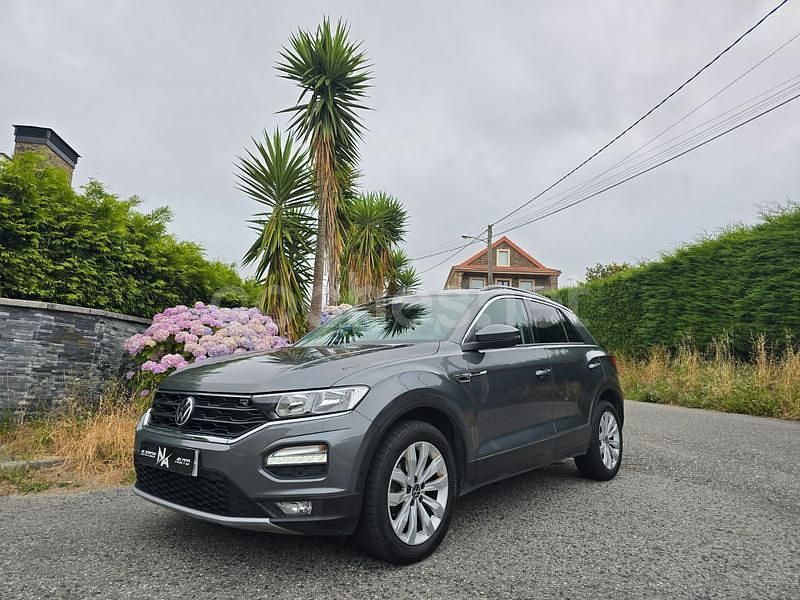 Gris / plata Usado 2021 VW T-Roc Advance SUV | 16.900 € (Precio justo) - Imagen 1/4