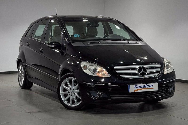 Usado Mercedes B170 116 CV (85 kW) 2006 Negro Monovolumen
