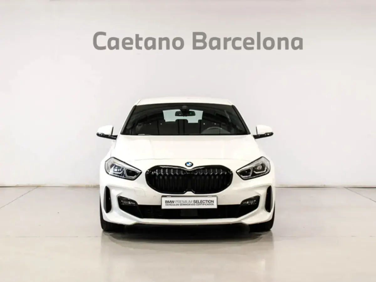 Usado BMW 118 Shadowline 150 CV (110 kW) 2024 Blanco Utilitario