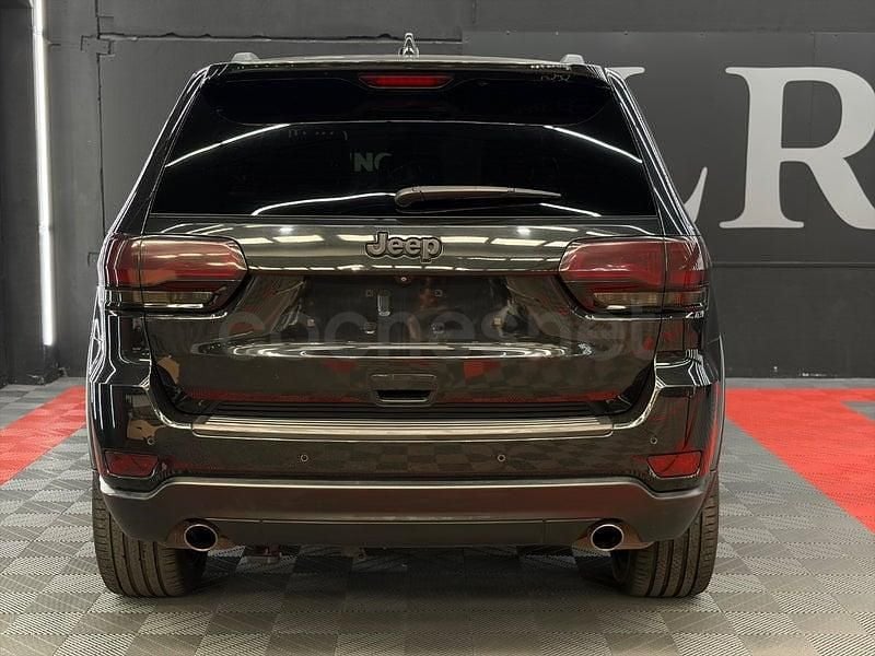 Usado Jeep Grand Cherokee Overland 250 CV (183 kW) 2014 Negro SUV