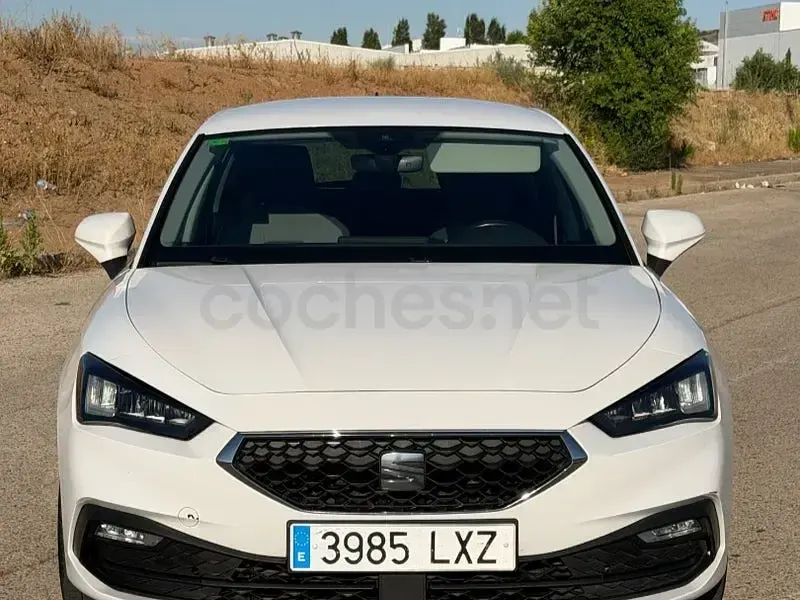 Usado Seat Leon Style 116 CV (85 kW) 2022 Blanco Berlina