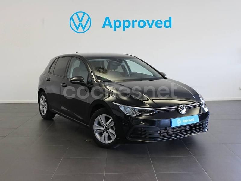 Negro Usado 2024 VW Golf Life Berlina | 28.500 € (Precio justo) - Imagen 1/4
