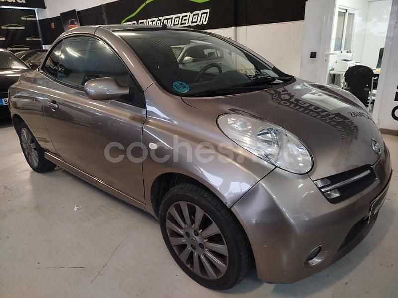 Usado Nissan Micra C+C Tekna 110 CV (80 kW) 2009 Beige Descapotable