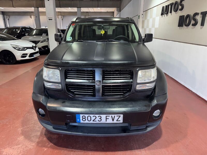 Usado Dodge Nitro SXT 177 CV (130 kW) 2007 Negro SUV