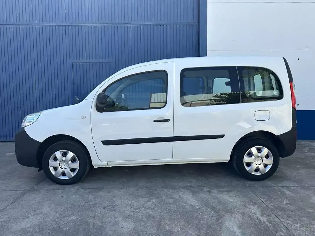 Usado Renault Kangoo 90 CV (66 kW) 2019 Blanco Monovolumen