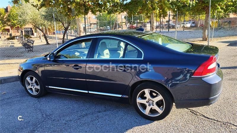 Azul Usado 2009 Volvo S80 Momentum Berlina | 5400 € - Imagen 1/4