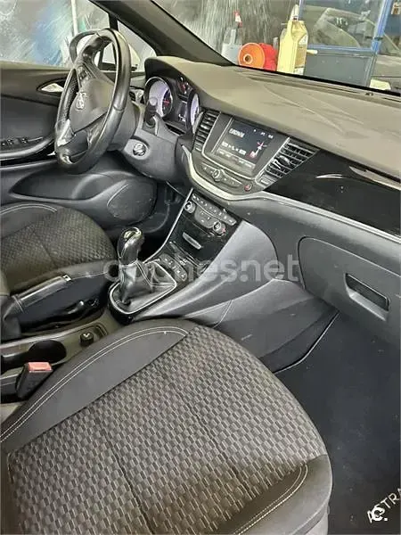 Usado Opel Astra Excellence 110 CV (80 kW) 2017 Blanco Berlina
