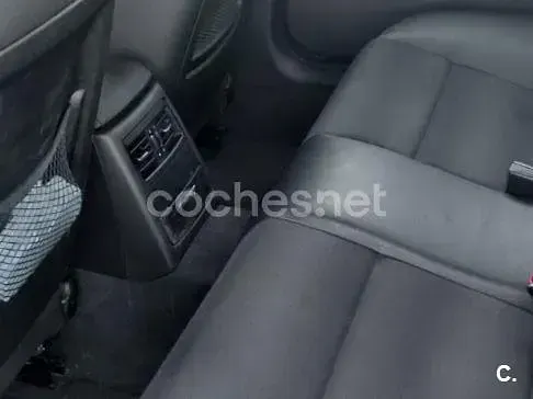 Usado BMW 318 Comfort Edition 122 CV (89 kW) 2008 Negro Berlina