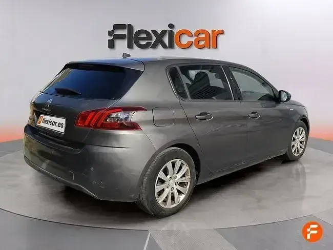 Usado Peugeot 308 Access 110 CV (80 kW) 2020 Gris Berlina
