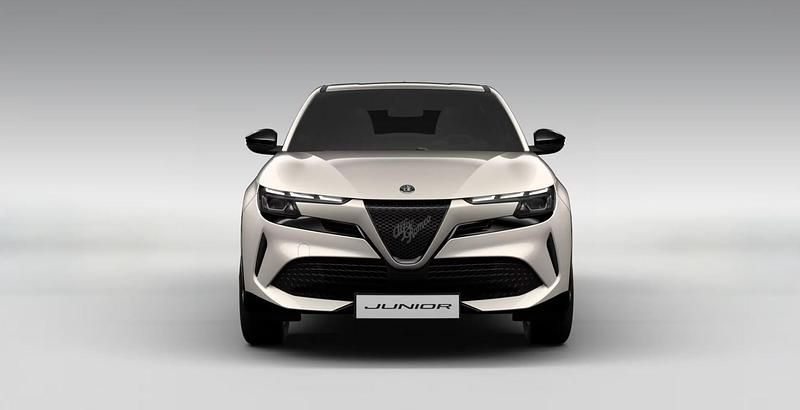 Nuevo Alfa Romeo Junior Edizione Speciale 145 CV (106 kW) 2026 Gris SUV